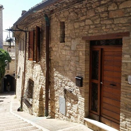Camere Santa Chiara Assisi Exterior foto